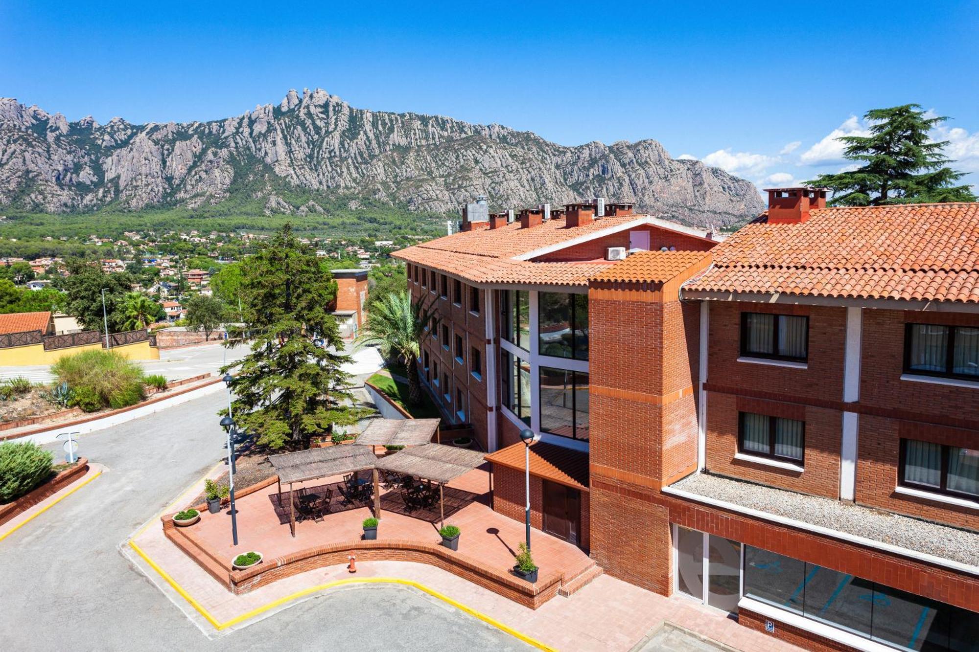 Checkin Montserrat Collbató Exteriér fotografie